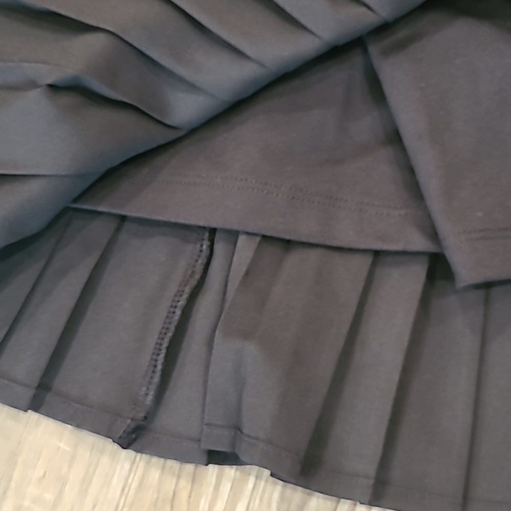 All In Motion Micro Pleated Skort - Picture 4 of 6